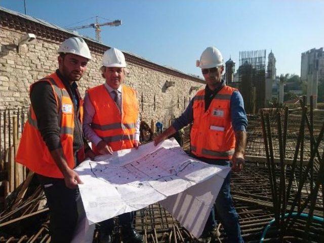 Demircan dan Taksim de Yapımı Devam Eden Camide Inceleme 3