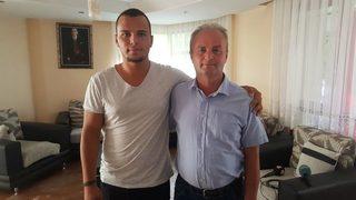 Baba İle Oğulun Sıfır Aracına Üniversite İddiası