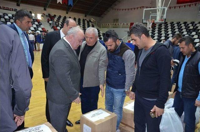 Malatya’da 123 Amatör Spor Kulübüne Malzeme Yardımı