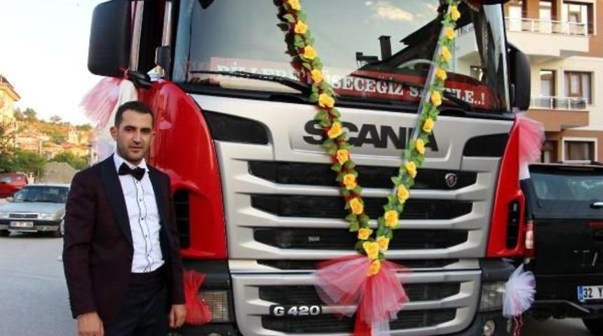 '&ccedil;ocukluk Hayalimdi' Dedi, Gelini Almaya Tır'la Gitti