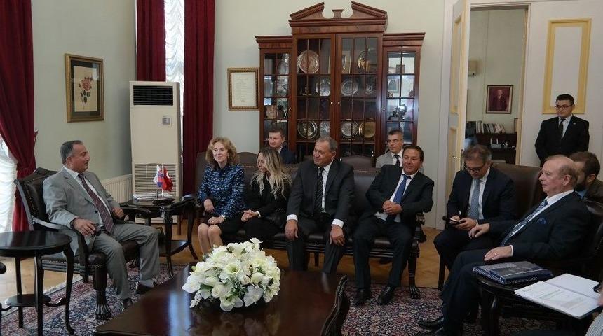 Slovakya&rsquo;dan İş Birliği İ&ccedil;in Yakın Markaj