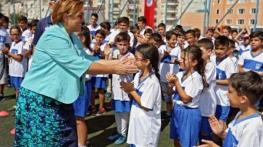 Yaz Tatiline Madalyalı Veda