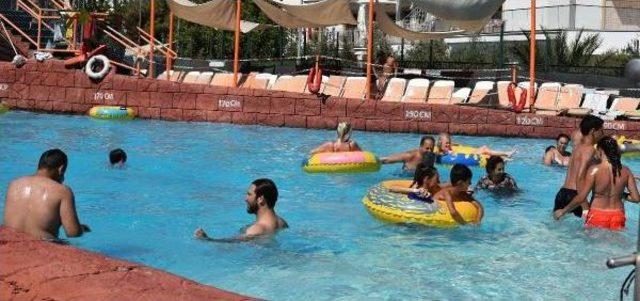 Marmaris te Sahiller Sonbaharda Da Cıvıl Cıvıl 2