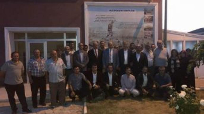 Mehmet Nil Hıdır: Lozan, Zafer Değil Hezimettir