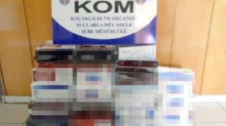 Suriye Uyruklu Yolcunun Valizinden Ka&ccedil;ak 716 Paket Sigara &Ccedil;ıktı