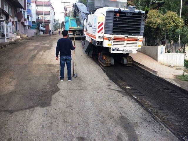 S&uuml;leymanpaşa Belediyesi Yol &Ccedil;alışmalarını S&uuml;rd&uuml;r&uuml;yor 2