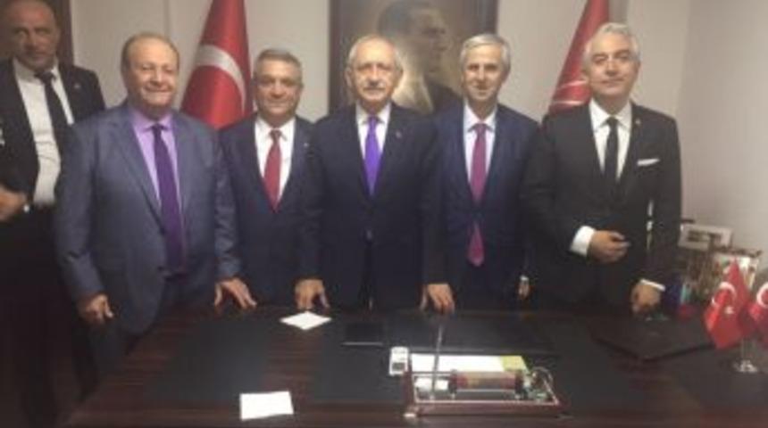 Başkan &Ouml;zakcan, Chp Denizli İl Binasının A&ccedil;ılışına Katıldı