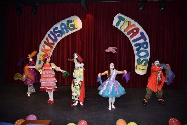 Alanya Belediye Tiyatrosu Seyirciyle Buluşuyor 1