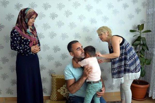 K&uuml;&ccedil;&uuml;k Ernes in Işitme Cihazını &Ccedil;aldılar 1
