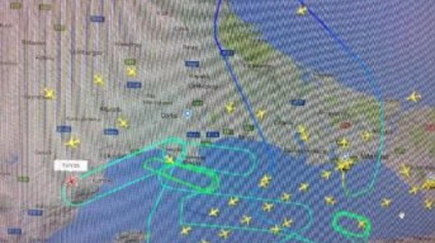 Bir Yolcusunun Bayıldığı U&ccedil;ak Geri D&ouml;n&uuml;yor