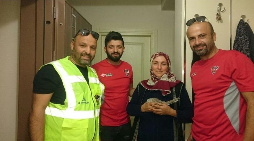 Mahsur Kalan Kumru Kurtarıldı