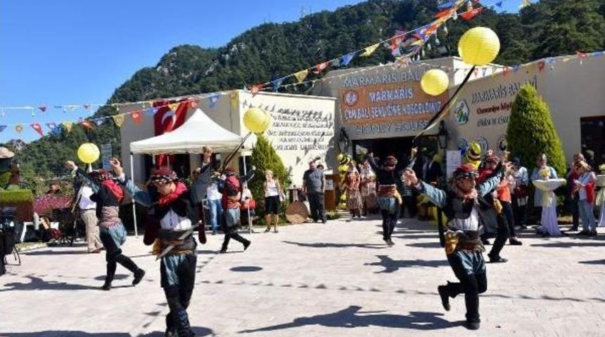 Marmaris'te &Ccedil;am Balı Şenliği Yapıldı