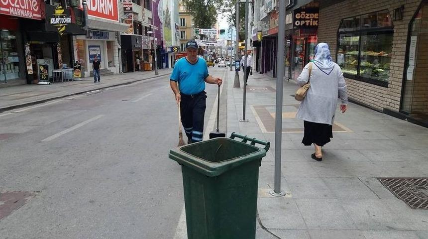 İzmit Belediyesi Daha Temiz Bir İzmit İ&ccedil;in &Ccedil;alışıyor