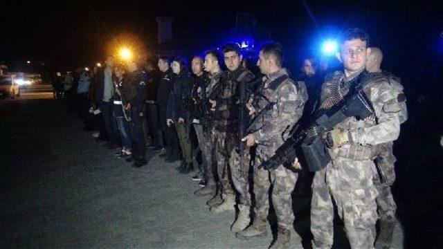 Kars ta Sgk Ve Belediye Ekiplerinin De Katıldığı Asayiş Uygulaması 1