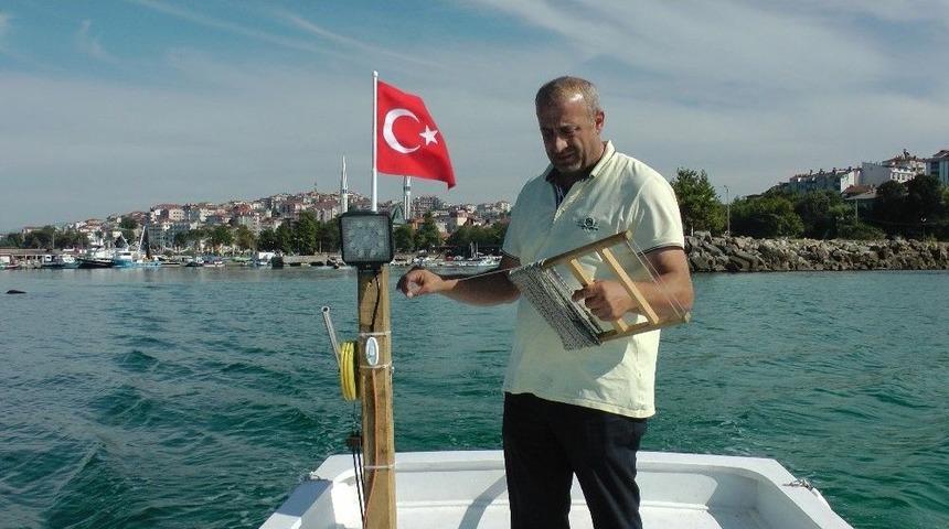 Amat&ouml;r Balık&ccedil;ılar Kovalarını Balıkla Doldurdu