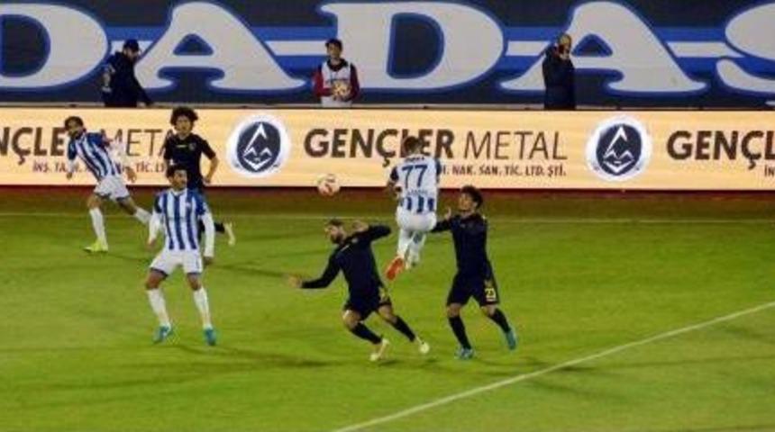 B.b. Erzurumspor -&nbsp;İstanbulspor: 1 - 0