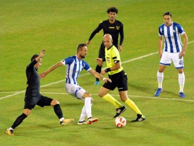 B.b. Erzurumspor - İstanbulspor: 1 - 0