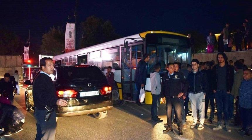 Freni Boşalan Otob&uuml;s Paniğe Neden Oldu