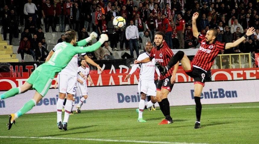 S&uuml;per Lig: Gen&ccedil;lerbirliği: 1 - Beşiktaş: (ilk Yarı)