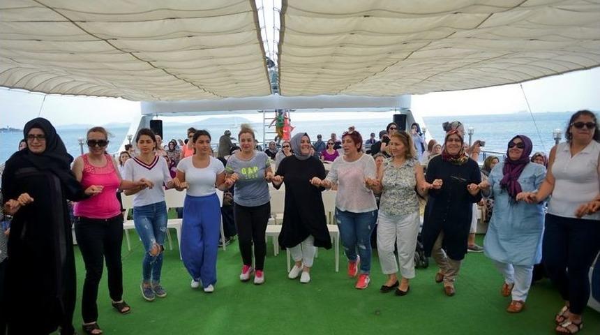 Maltepeli Kadınların &ldquo;boğaz Turu&rdquo; D&uuml;nya G&uuml;ndeminde