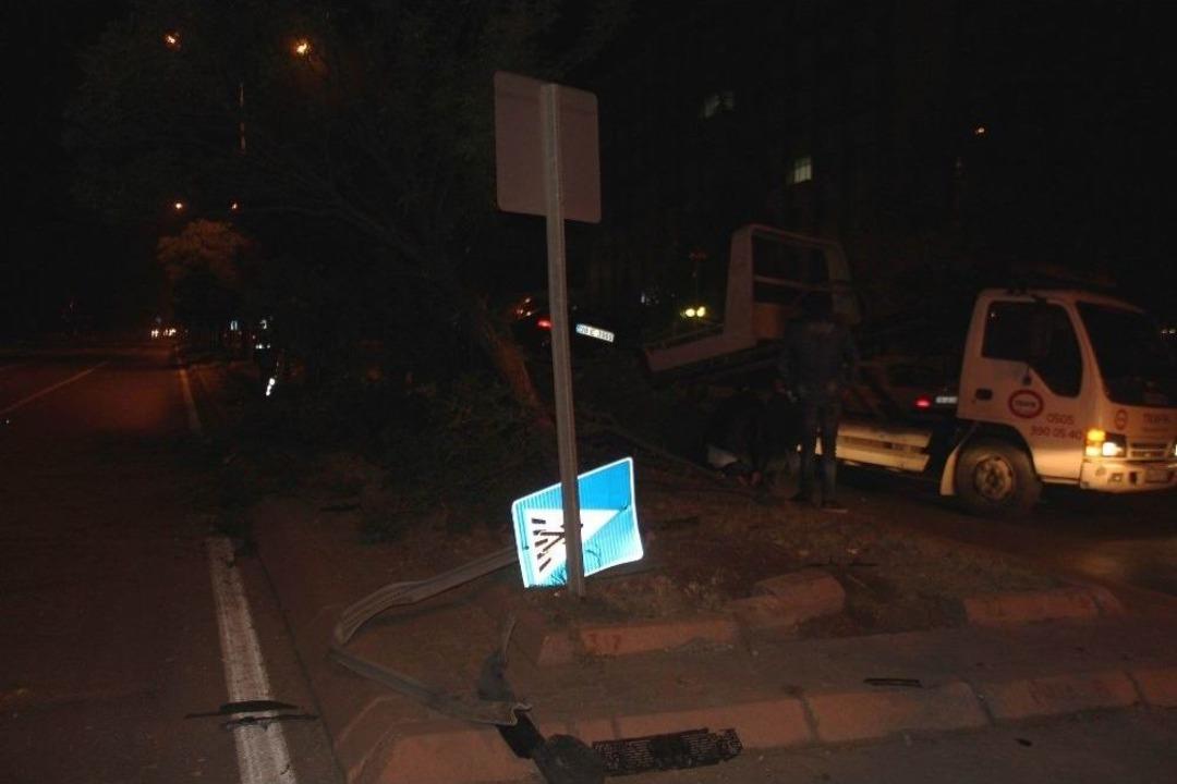 Ağa&ccedil;ları Devirdiler, Yara Almadan Kurtuldular