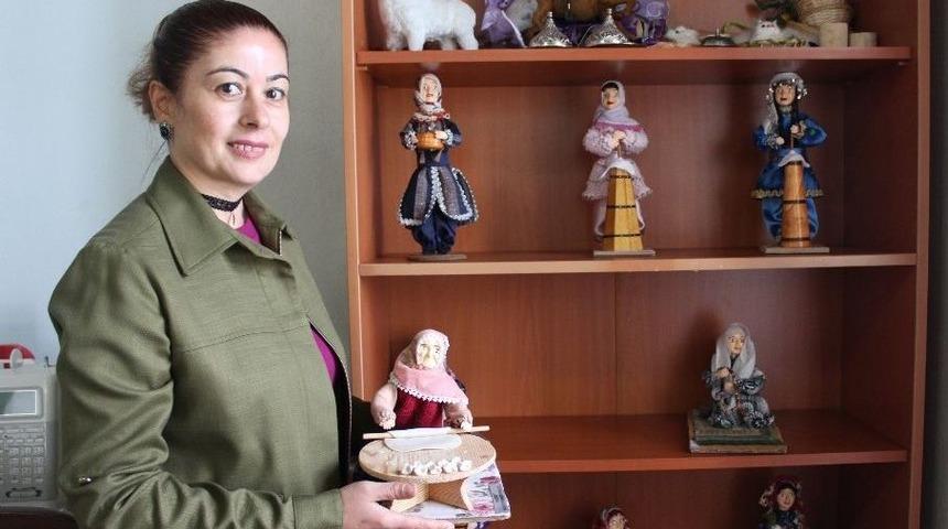 T&uuml;rk K&uuml;lt&uuml;r&uuml; Folklorik Bebeklerle Yaşatılıyor