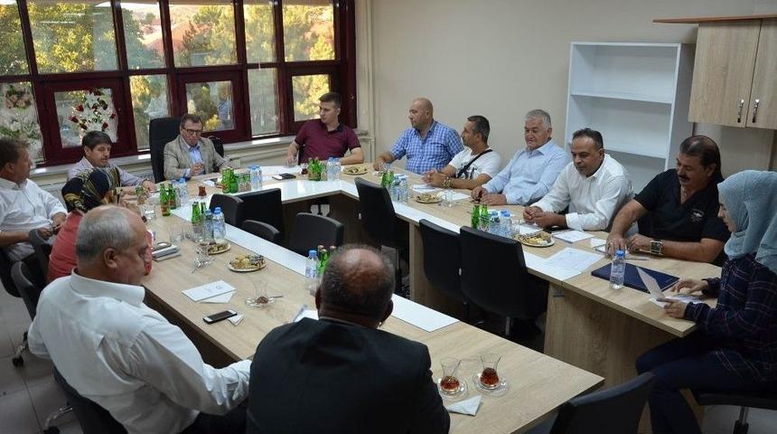 Boz&uuml;y&uuml;k Kent Konseyi Boz&uuml;y&uuml;k İ&ccedil;in Toplandı