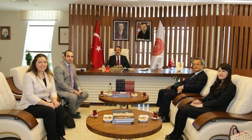 Japon B&uuml;y&uuml;kel&ccedil;isi Nakamura Rekt&ouml;r Prof. Dr. Bağlı&rsquo;yı Ziyaret Etti