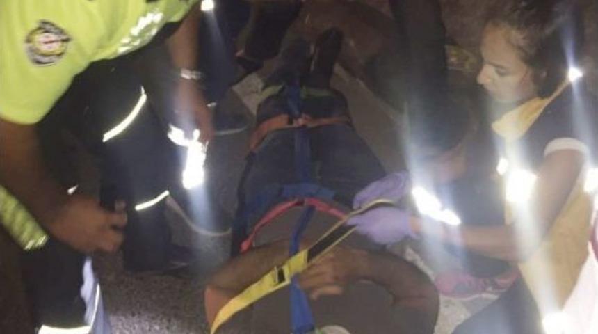 Milas’ta Motosiklet Otomobille Çarpıştı: 1 Yaralı