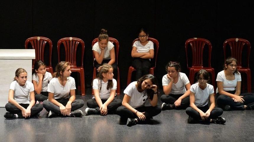 Ermenek&rsquo;in Tiyatrocu &Ccedil;ocukları