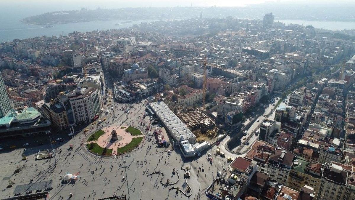 (&ouml;zel Haber) Taksim Camii&rsquo;nin Son Durumu Havadan G&ouml;r&uuml;nt&uuml;lendi