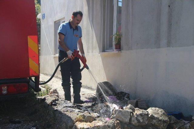 Balkon Yangını Büyümeden Söndürüldü