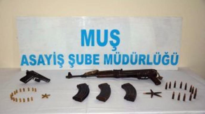 &Ouml;nce Ablayı Sonra Kız Kardeşini Ka&ccedil;ırdı