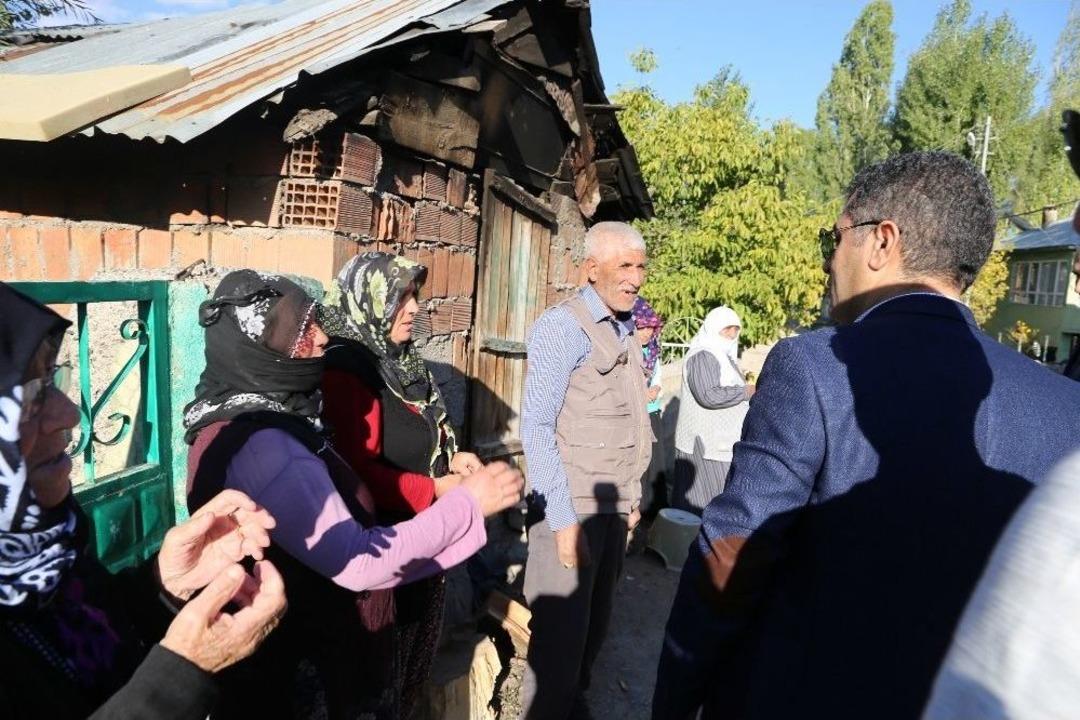 Varto Kaymakamı Ve Belediye Başkan Vekili &Ccedil;etin&rsquo;in Mahalle Ziyaretleri
