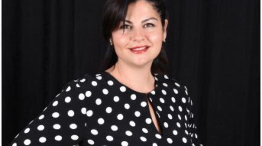 Benzetsel: "g&uuml;&ccedil;l&uuml; T&uuml;rkiye&rsquo;nin Yolu Eğitimden Ge&ccedil;er"