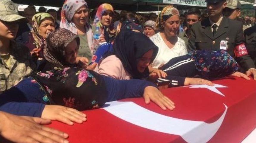 Baba Olmaya Hazırlanan Şehit Astsubay Mustafa Sefa K&ouml;k, Toprağa Verildi