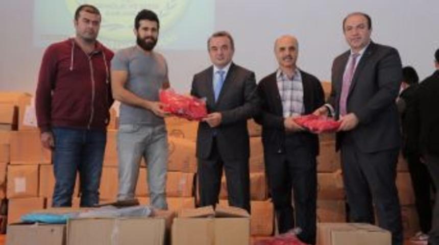 Amat&ouml;r Spor Kul&uuml;plerine Malzeme Yardımı