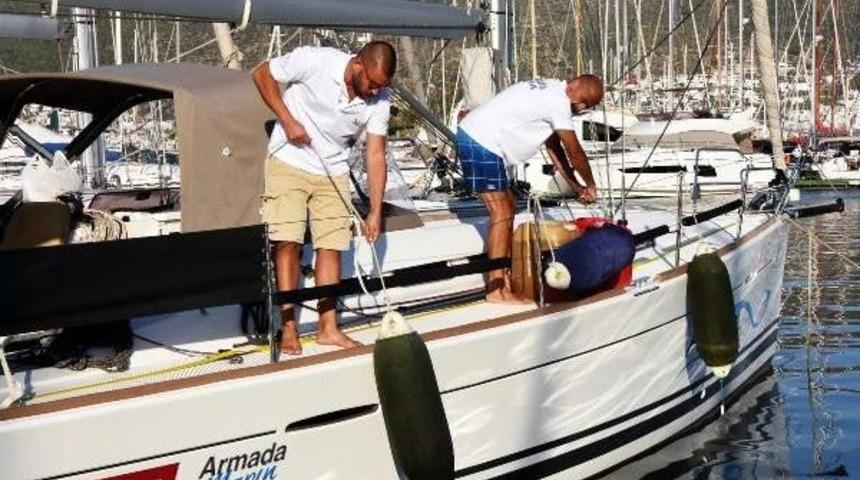 12 Metrelik Tekne Ile Okyanusu Ge&ccedil;ecekler