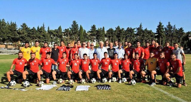 Çeşme Belediyespor Sezonu Açtı