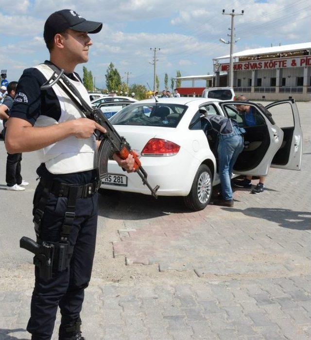 Aksaray’da Geniş Güvenlikli Uygulamalar Sürüyor