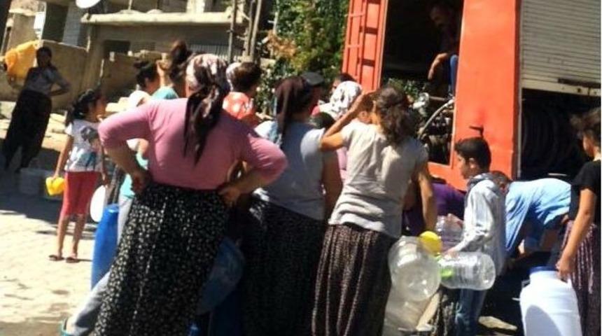 Susuz Köylere İtfaiye İle Su Taşınıyor