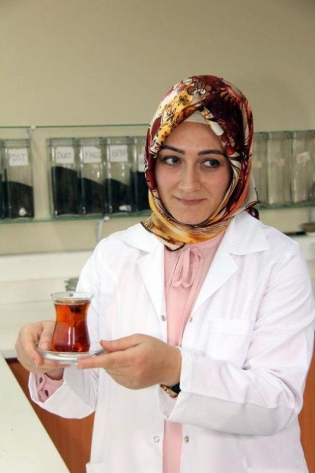 &Ccedil;ay Tadım Şampiyonu  en Iyi &Ccedil;ay Demleme  Tekniklerini Anlattı 3