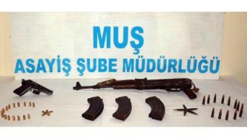 &Ouml;nce Ablayı Sonra Kız Kardeşini Ka&ccedil;ırdı