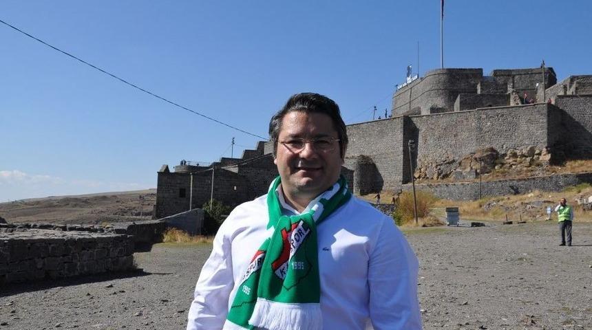 Mektebim Okulları Sahibi &Uuml;mit Kalko, Kars&rsquo;ta