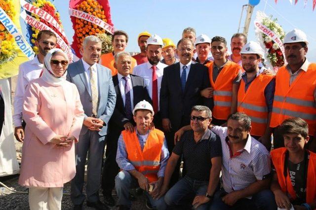 Kazım Karabekir’de 392 Konutun Temeli Atıldı