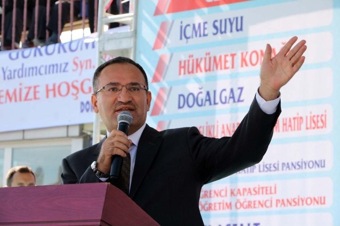 Bozdağ: "suriye&rsquo;nin Kuzeyinde Ter&ouml;r Koridoruna İzin Vermeyiz"
