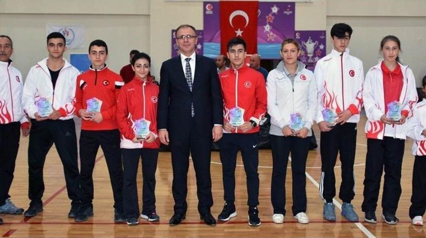 Afyonkarahisar’da Amatör Spor Haftası Etkinlikleri Başladı