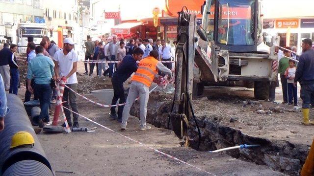 Batman’da Göçük Altında Kalan İşçi Yaralandı