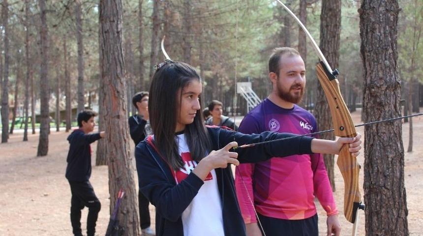 Gkv&rsquo;liler Doğa&rsquo;da Yaşam Kampında