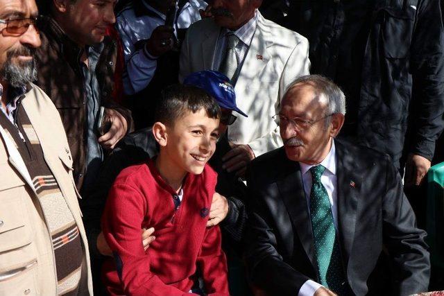 Kılıçdaroğlu’nun Halefi 11 Yaşındaki Bayram Ali